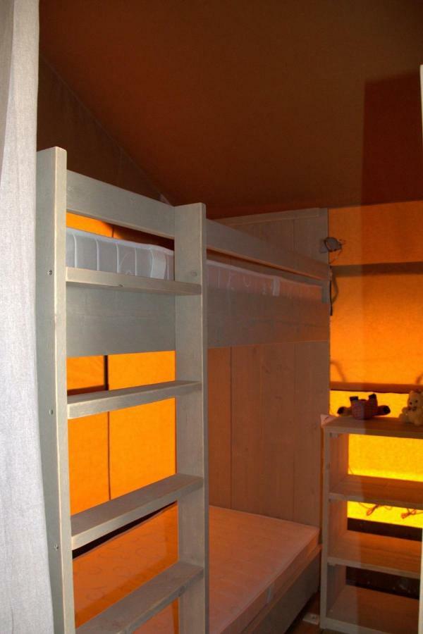 Hotel Glamping Op Het Zeugekot à Beveren  Extérieur photo
