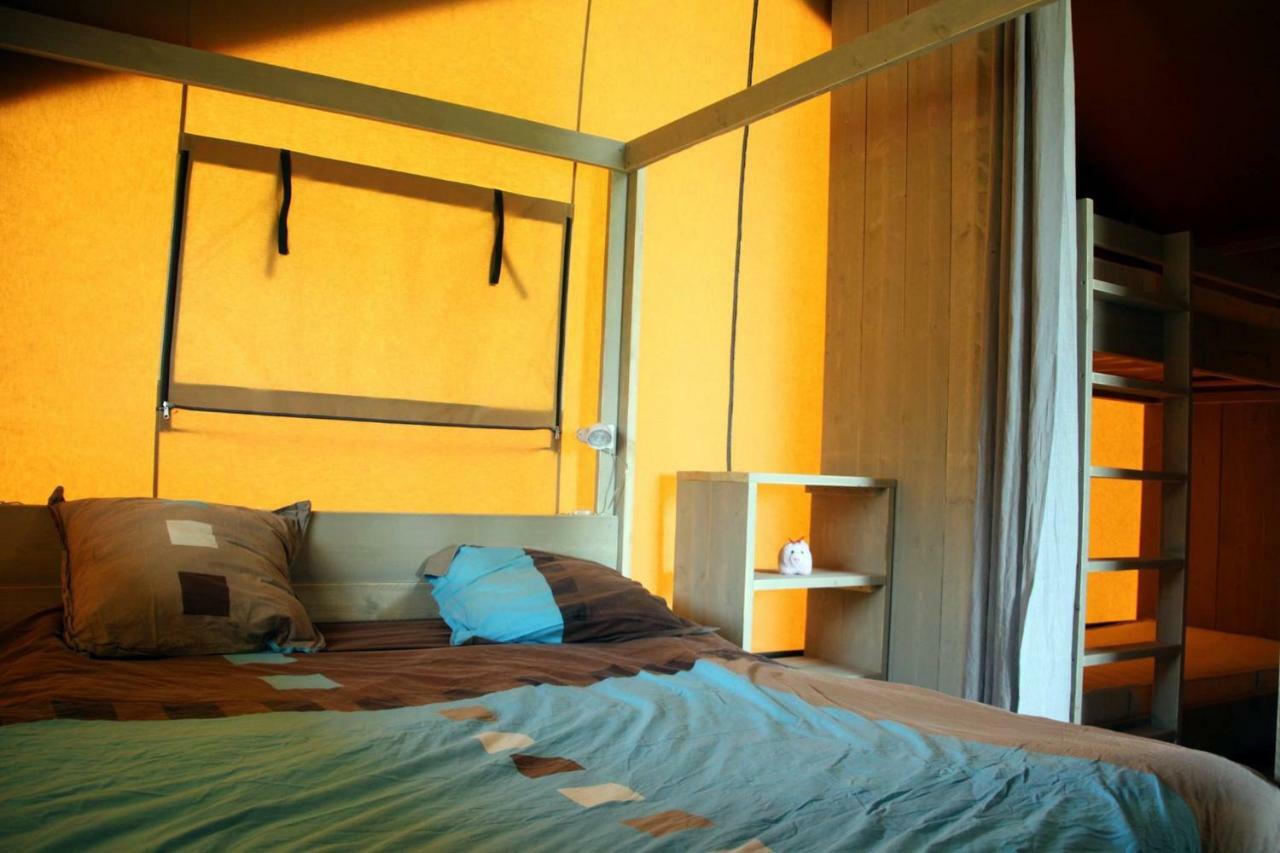 Hotel Glamping Op Het Zeugekot à Beveren  Extérieur photo